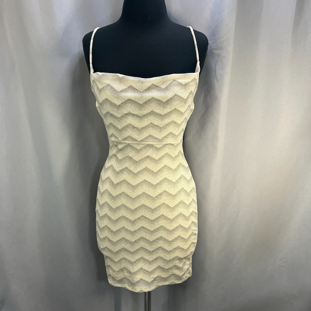 Q USA Bodycon Dress Womens Beige Chevron Knit Spaghetti Straps Lined Sleeveless
